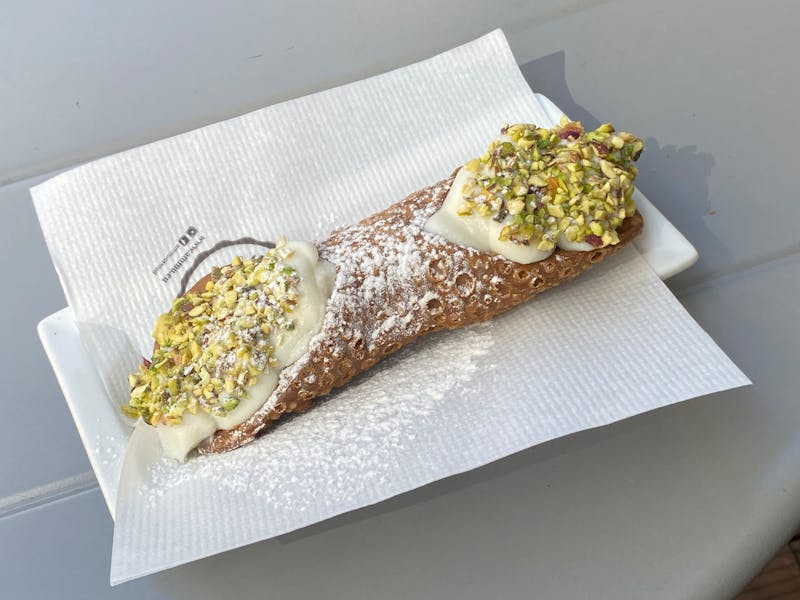 creamy cannoli Italian dessert with ricotta filling